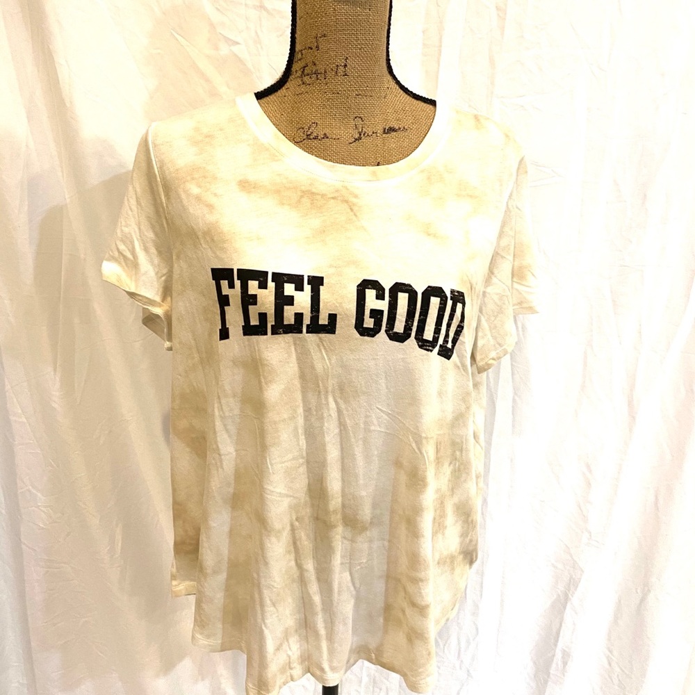 Old navy tee